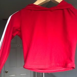 RED FASHION NOVA CROPPED HOODIE